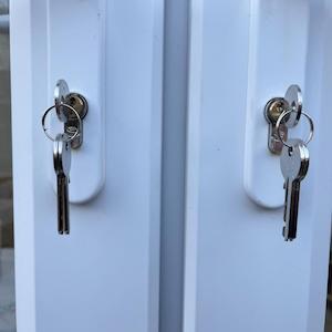 Full lock change package for home movers